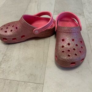 Kids Pink Glitter Clogs size J2